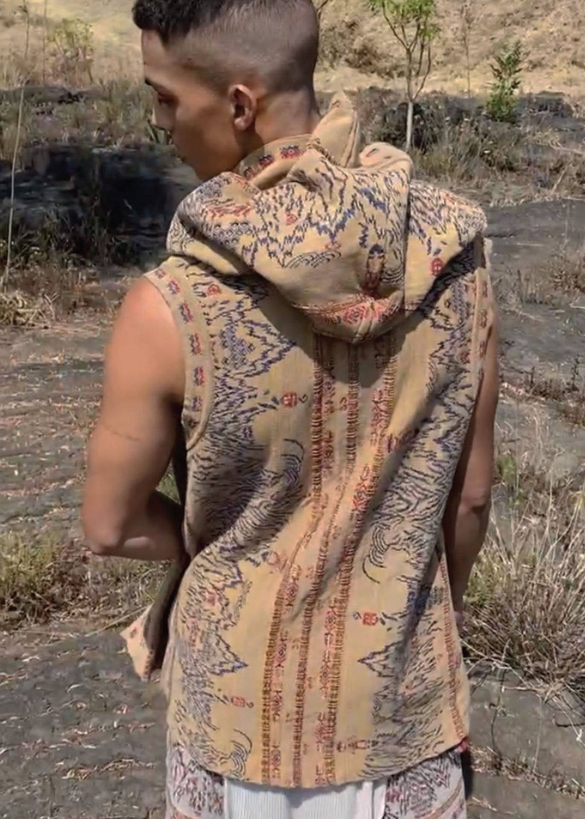 OAXACA hooded vest - Who Cares Why Not