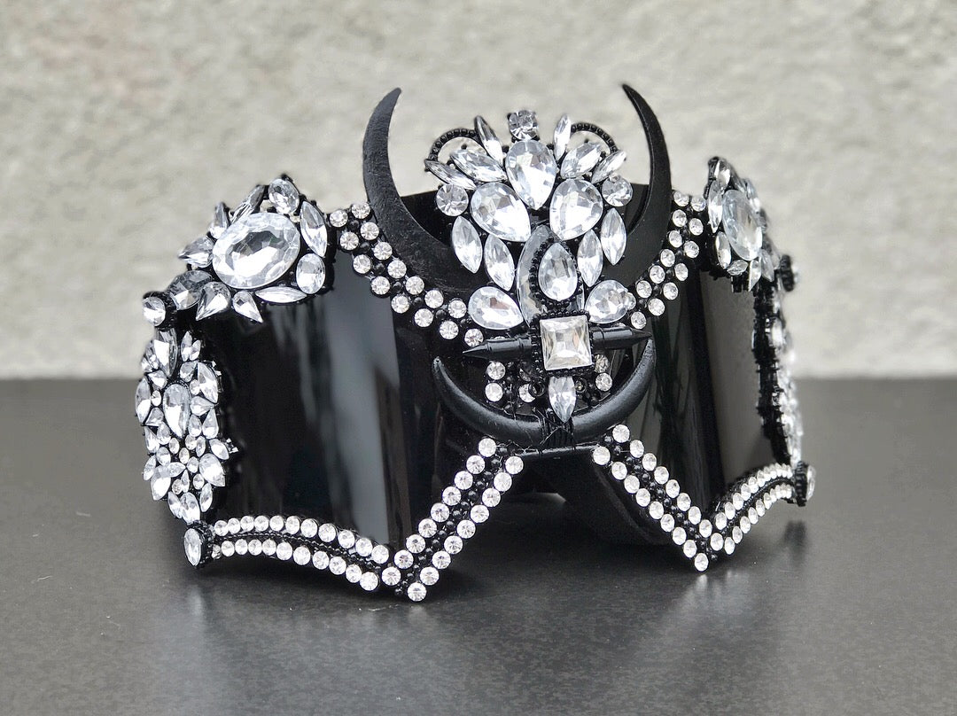 Kabuto in Crystal Noir - Who Cares Why Not