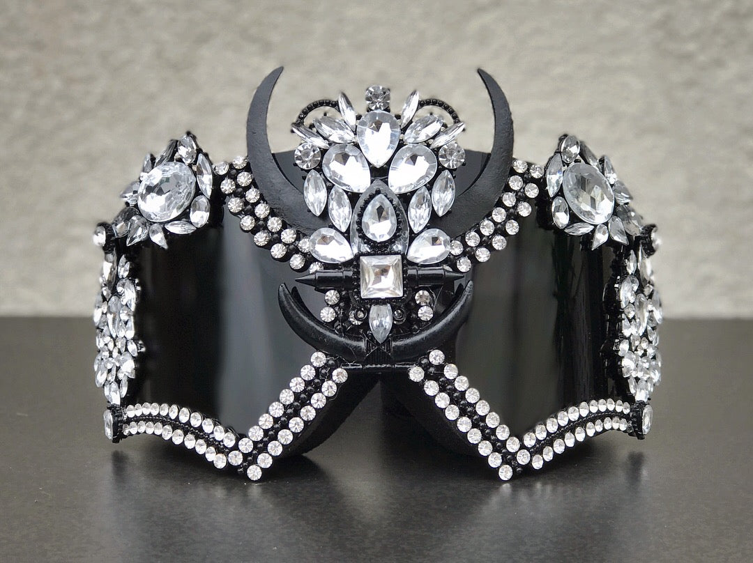 Kabuto in Crystal Noir - Who Cares Why Not