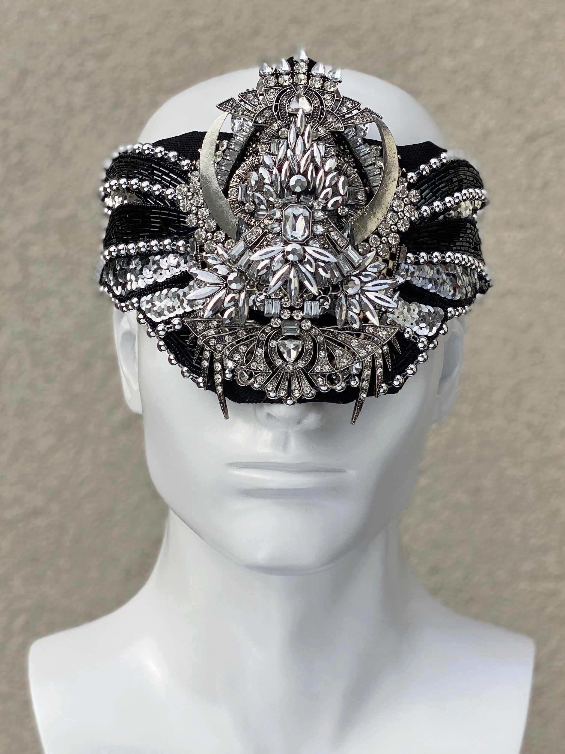 'SCARAB' face mask - Who Cares Why Not