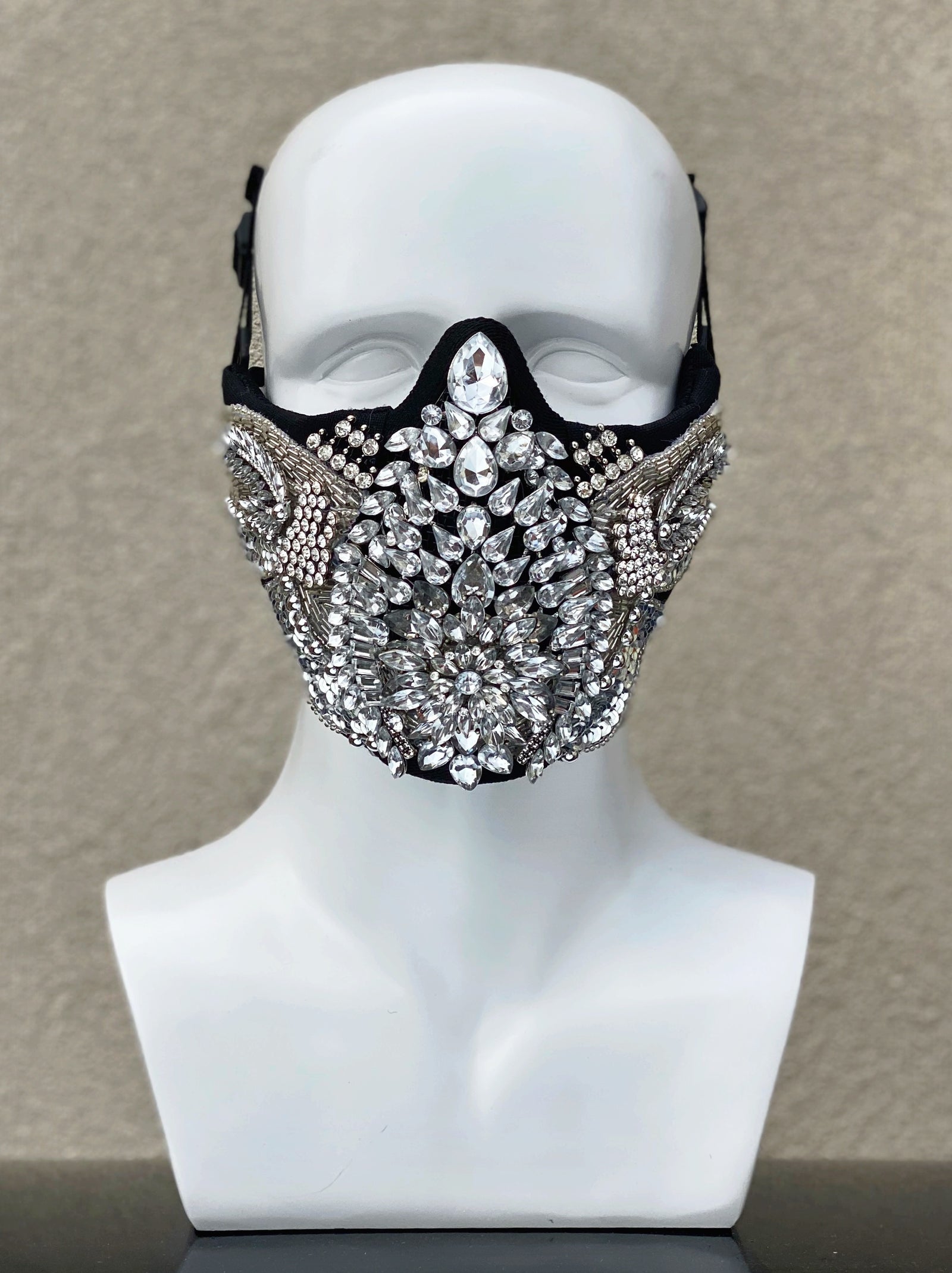 'CALYX' face mask - Who Cares Why Not