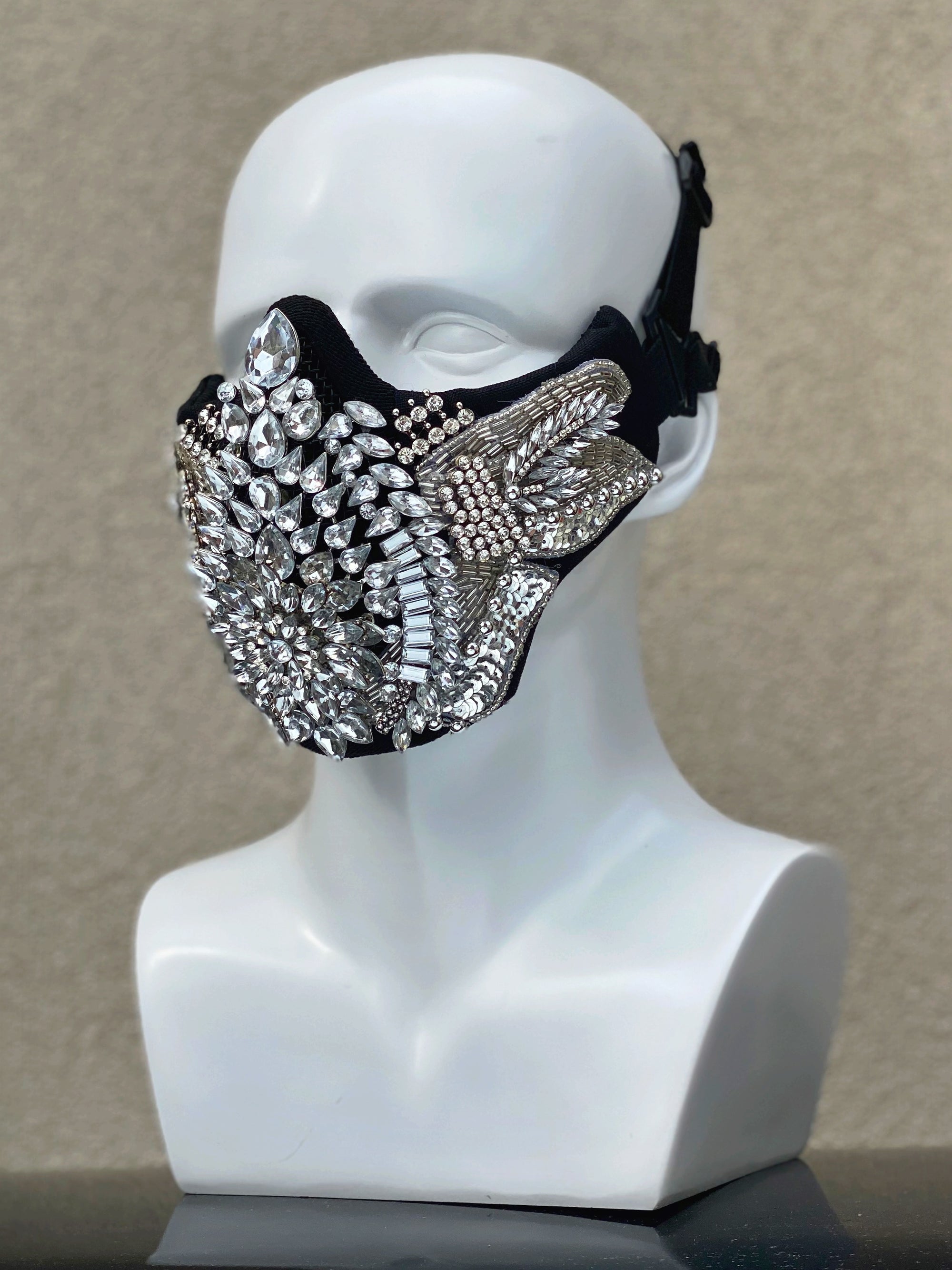 'CALYX' face mask - Who Cares Why Not