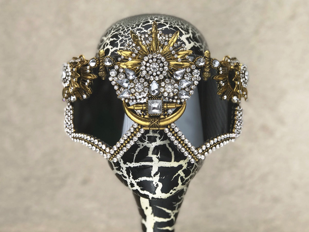 Tantra in Crystal Gold - Who Cares Why Not