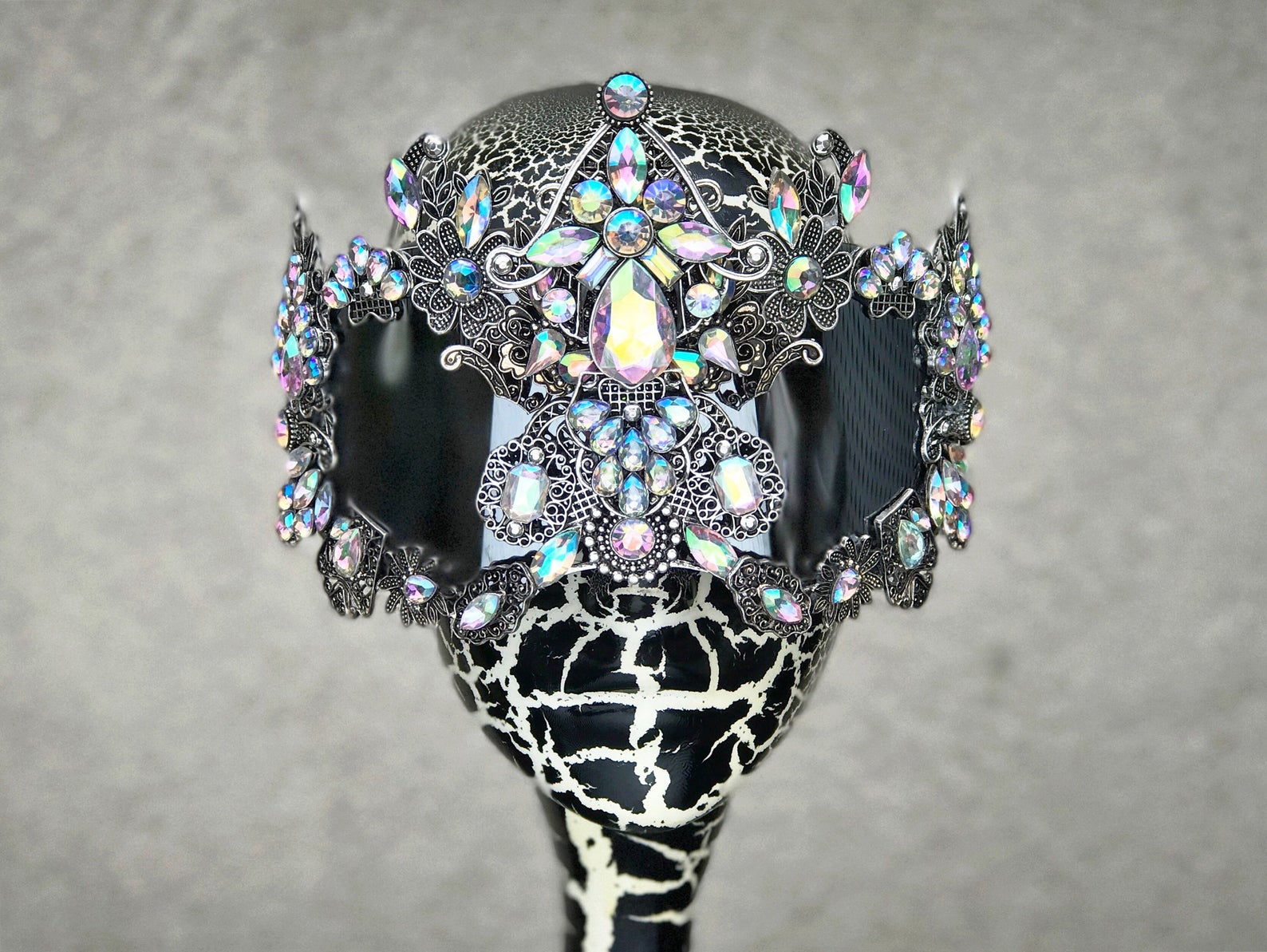 Siam in Silver Aura - Who Cares Why Not