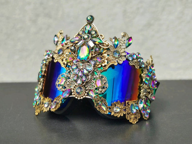 Siam in Gold Emerald Aura - Who Cares Why Not
