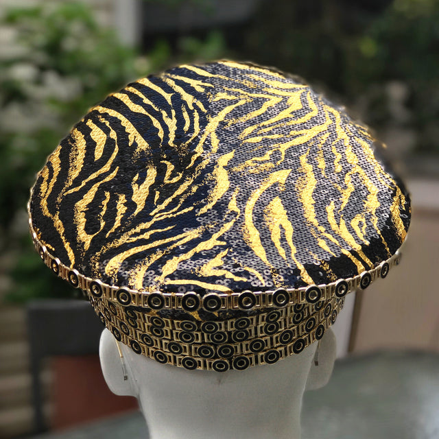 Gata in Black & Gold - Who Cares Why Not