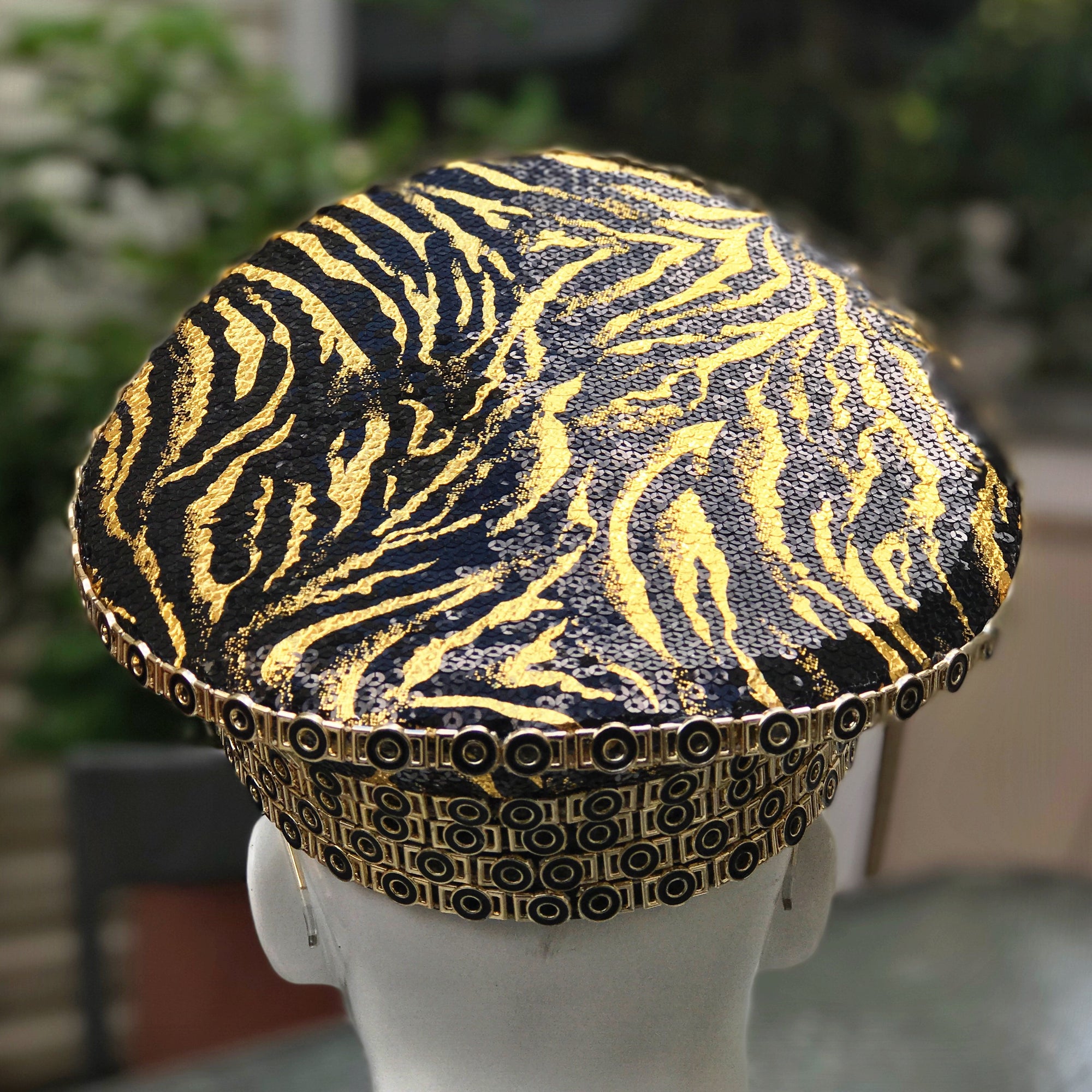 Gata in Black & Gold - Who Cares Why Not