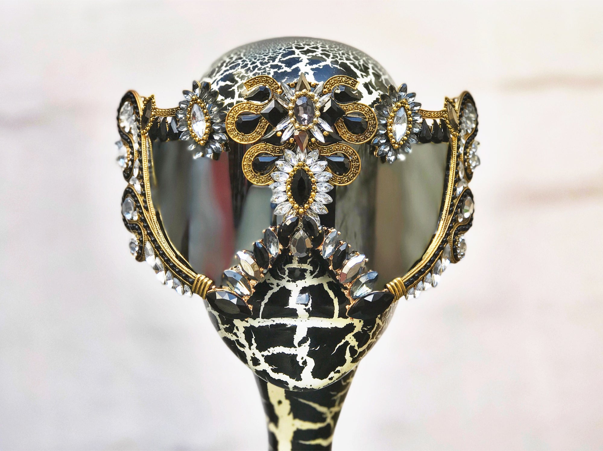 Spyro in Black/Gold - Who Cares Why Not